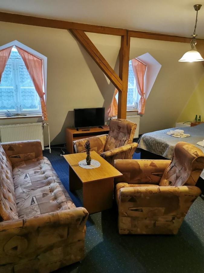 Hotel Alster Jevíčko Kültér fotó