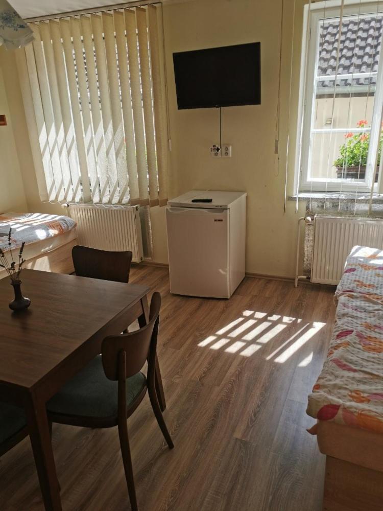 Hotel Alster Jevíčko Kültér fotó